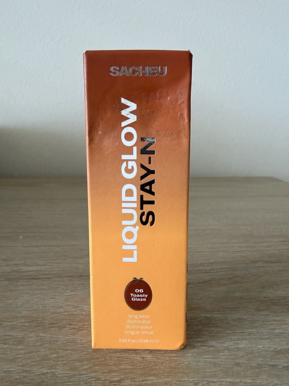 SACHEU Liquid Glow STAY-N Toasty Glaze 06 0.94 oz New Exp 2028